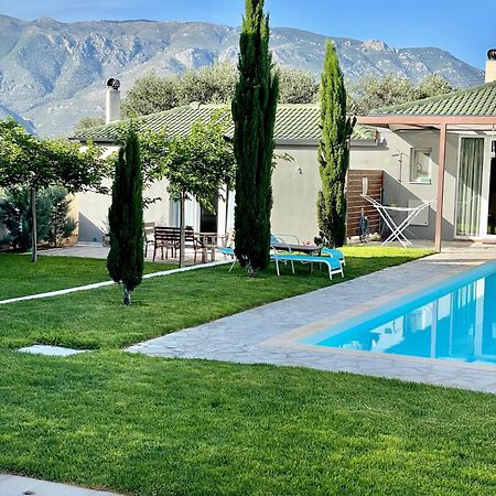 Pool Guesthouse Corinth المظهر الخارجي الصورة