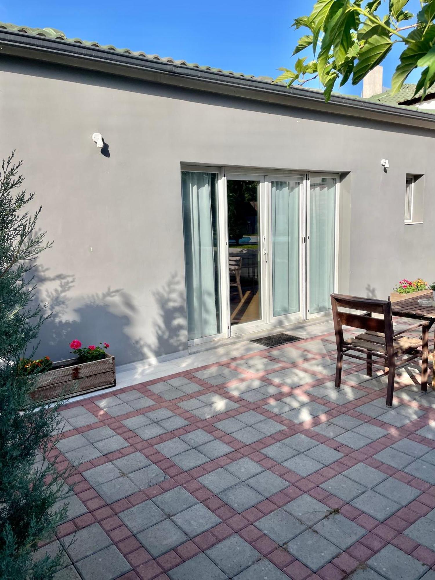 Pool Guesthouse Corinth المظهر الخارجي الصورة