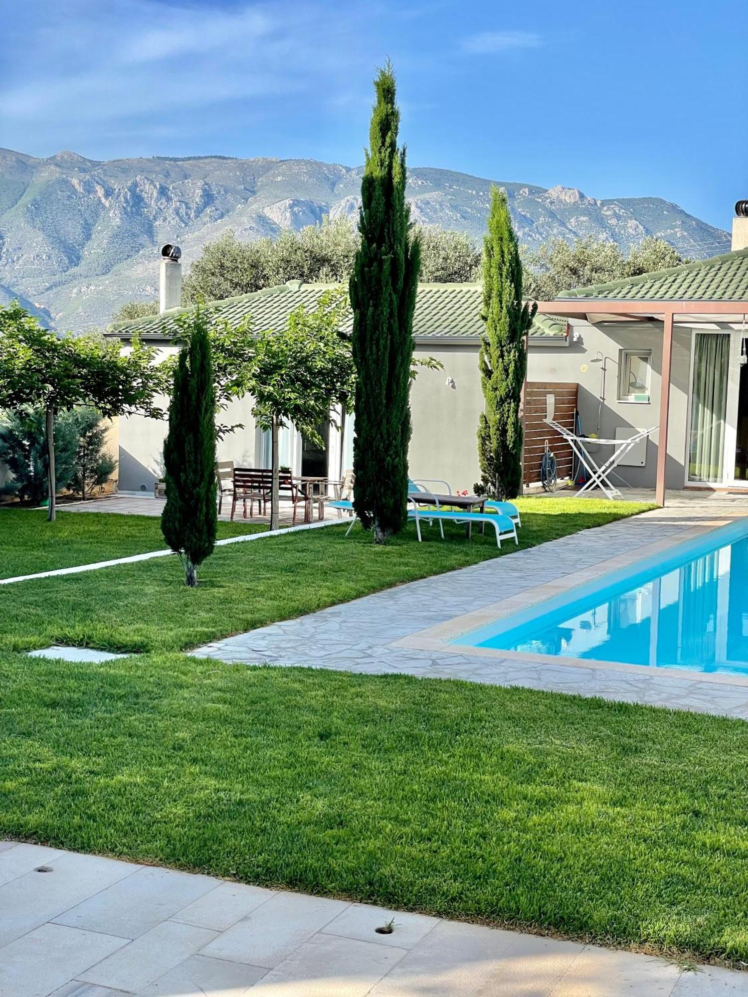 Pool Guesthouse Corinth المظهر الخارجي الصورة
