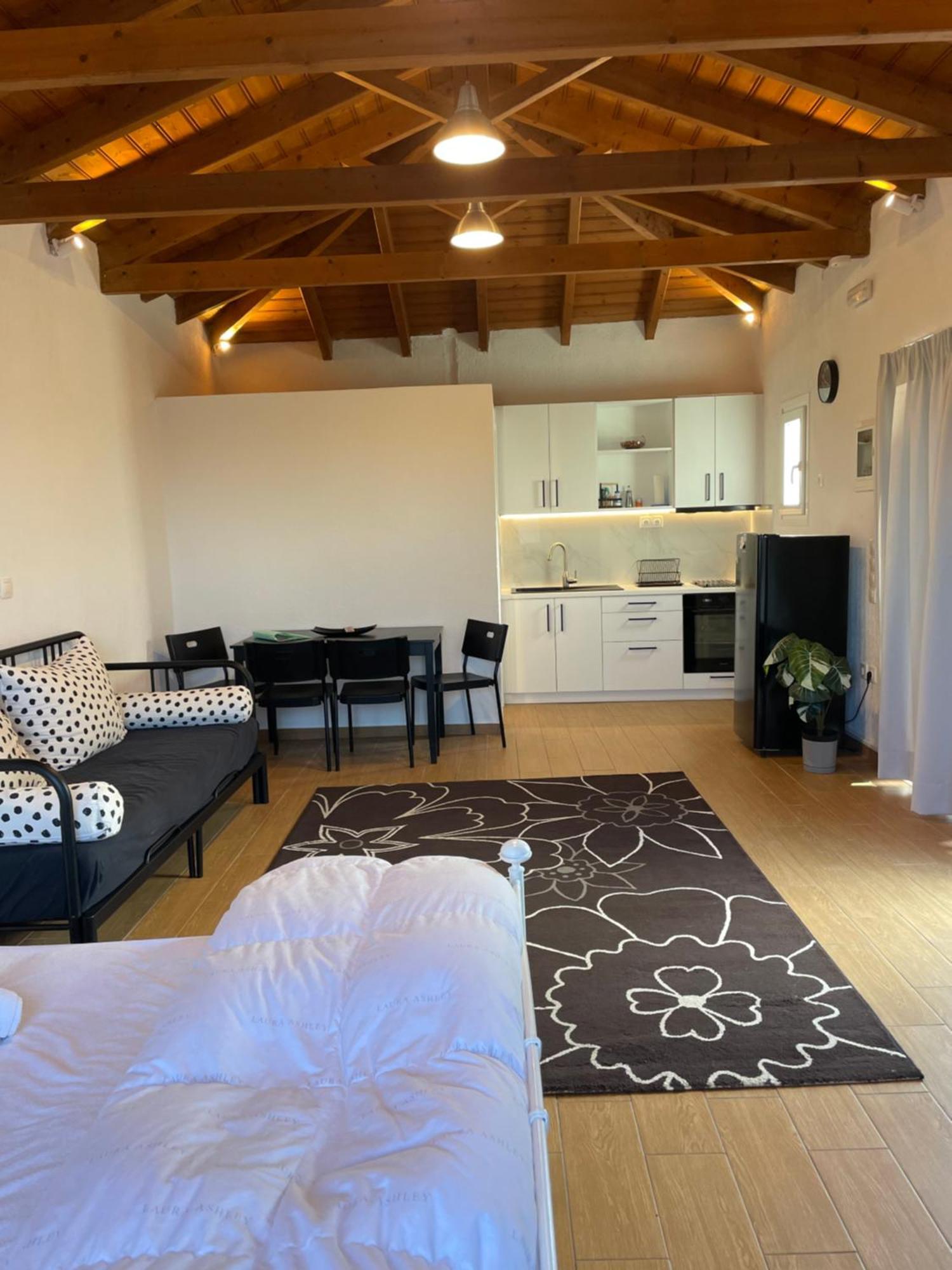 Pool Guesthouse Corinth المظهر الخارجي الصورة